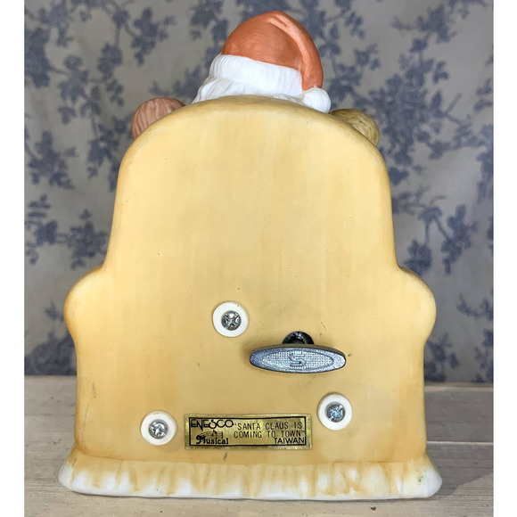 Vintage Enesco Treasured Memories Santa Claus is Coming to Town Music Figurine - Picture 4 of 10